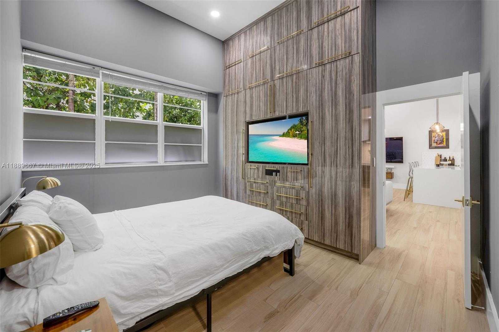 Small Image of 935 EUCLID AVE #5, Miami Beach Number 9