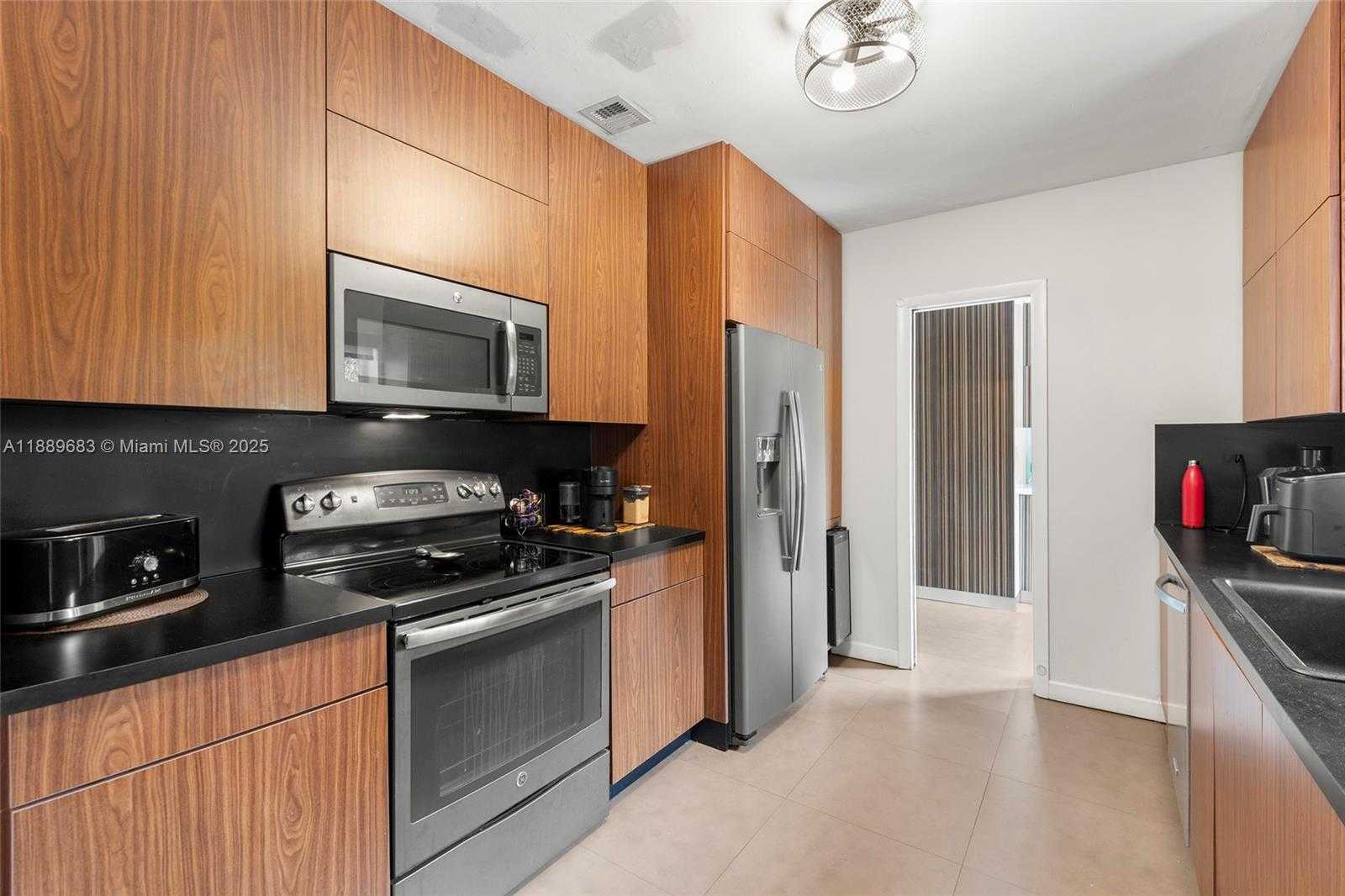 Small Image of 425 NORTH EAST 114TH ST, Miami Number 10