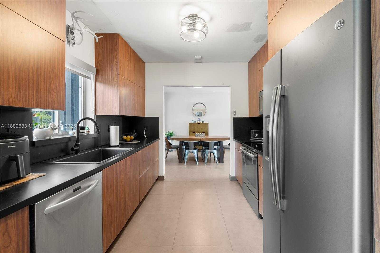 Small Image of 425 NORTH EAST 114TH ST, Miami Number 11