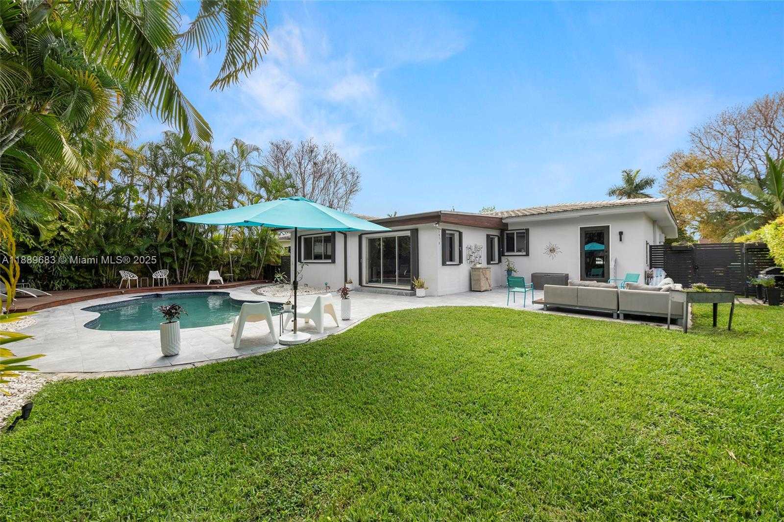 Small Image of 425 NORTH EAST 114TH ST, Miami Number 23