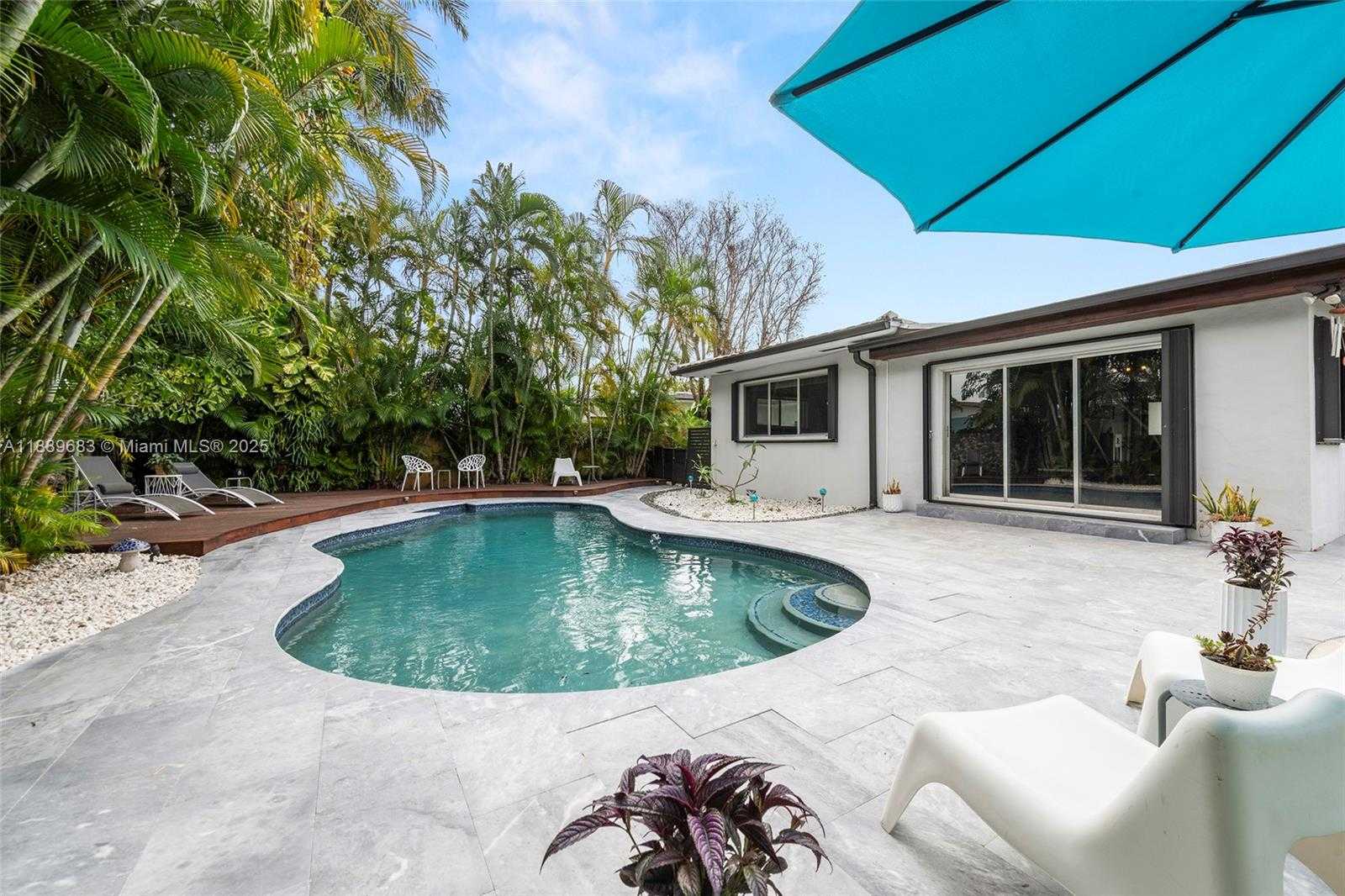 Small Image of 425 NORTH EAST 114TH ST, Miami Number 24
