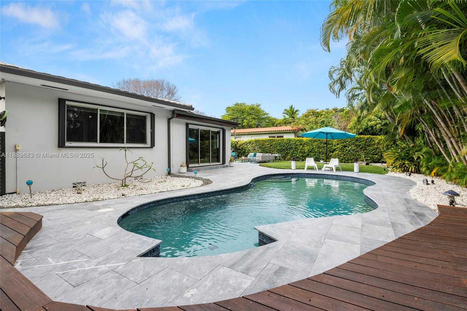 Small Image of 425 NORTH EAST 114TH ST, Miami Number 25