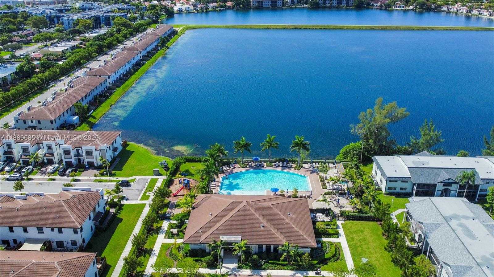 Small Image of 21016 NORTH EAST 2ND CT, Miami Number 50