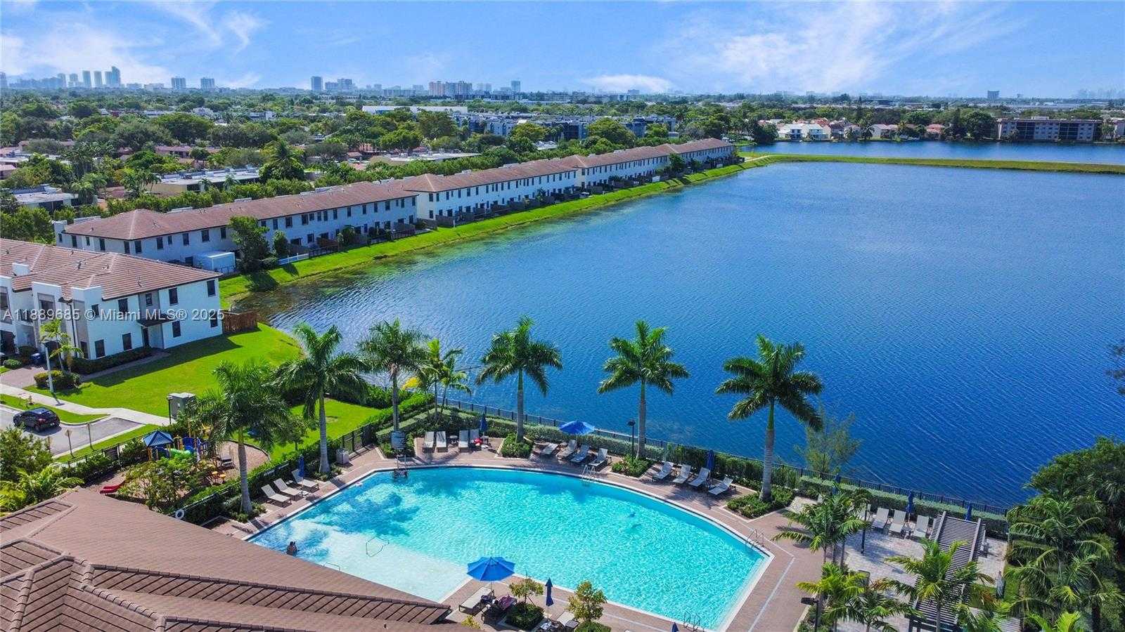 Small Image of 21016 NORTH EAST 2ND CT, Miami Number 52