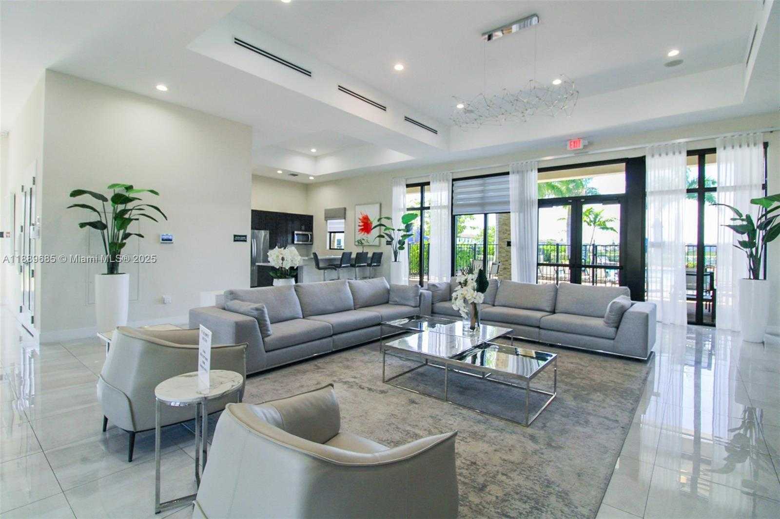 Small Image of 21016 NORTH EAST 2ND CT, Miami Number 55