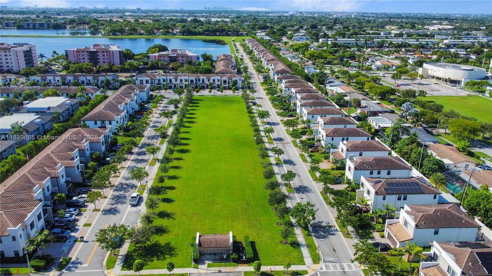 Small Image of 21016 NORTH EAST 2ND CT, Miami Number 57