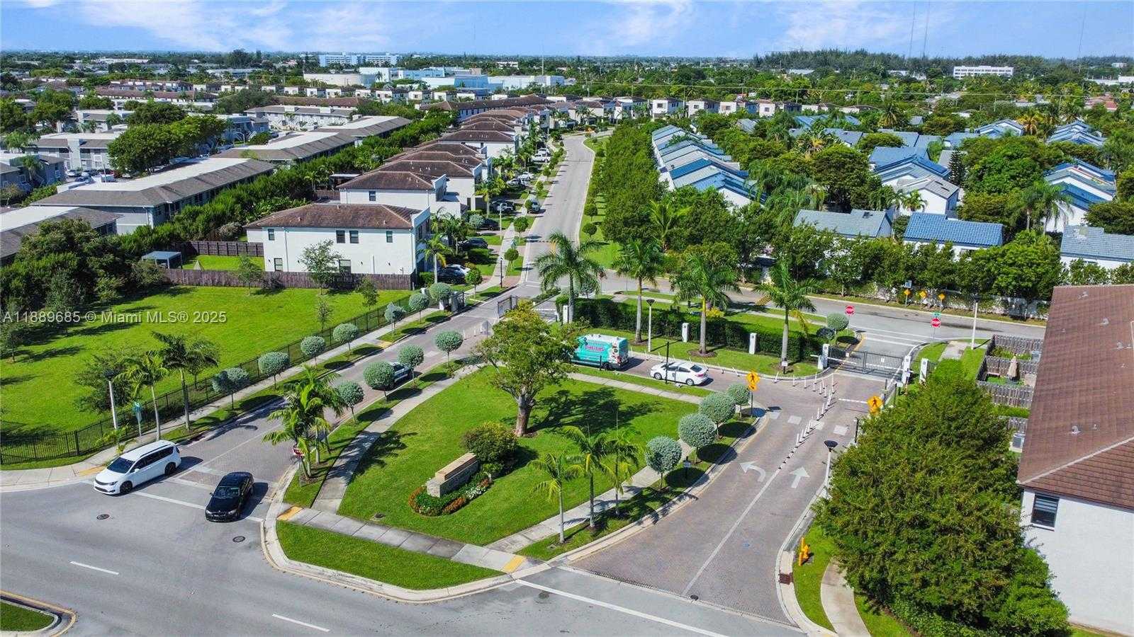 Small Image of 21016 NORTH EAST 2ND CT, Miami Number 59