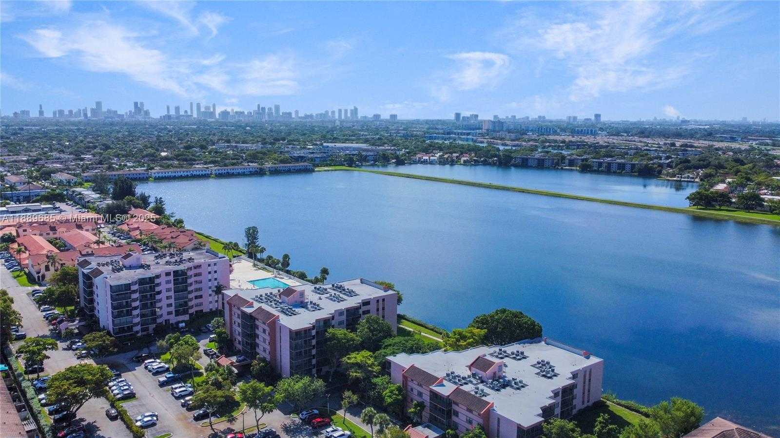 Small Image of 21016 NORTH EAST 2ND CT, Miami Number 60