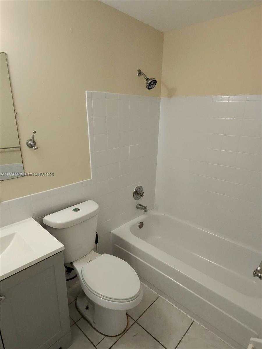 Small Image of 4231 NORTH WEST 27TH ST #N/A, Lauderhill Number 17