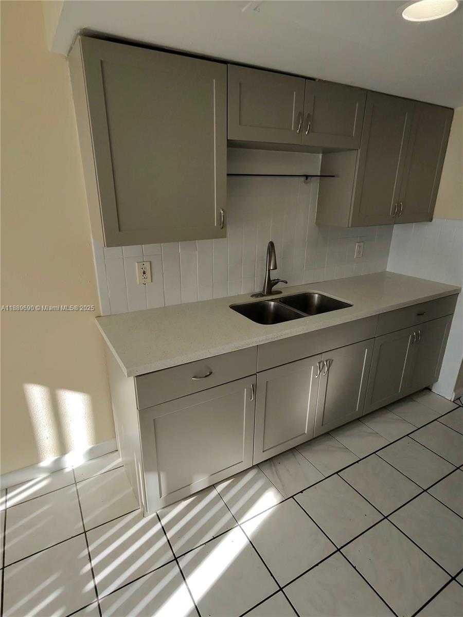 Small Image of 4231 NORTH WEST 27TH ST #N/A, Lauderhill Number 8