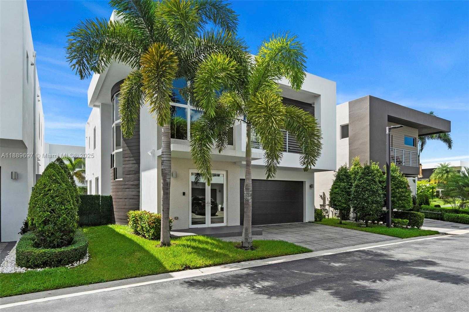 Small Image of 9730 NORTH WEST 75TH TER #9730, Doral Number 2