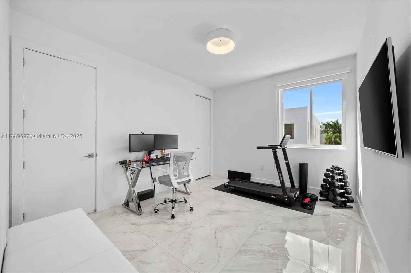Small Image of 9730 NORTH WEST 75TH TER #9730, Doral Number 39