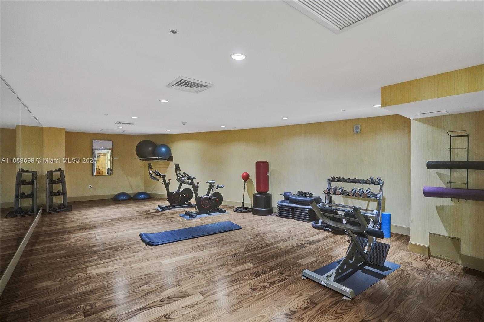 Small Image of 50 BISCAYNE BLVD #3908, Miami Number 20