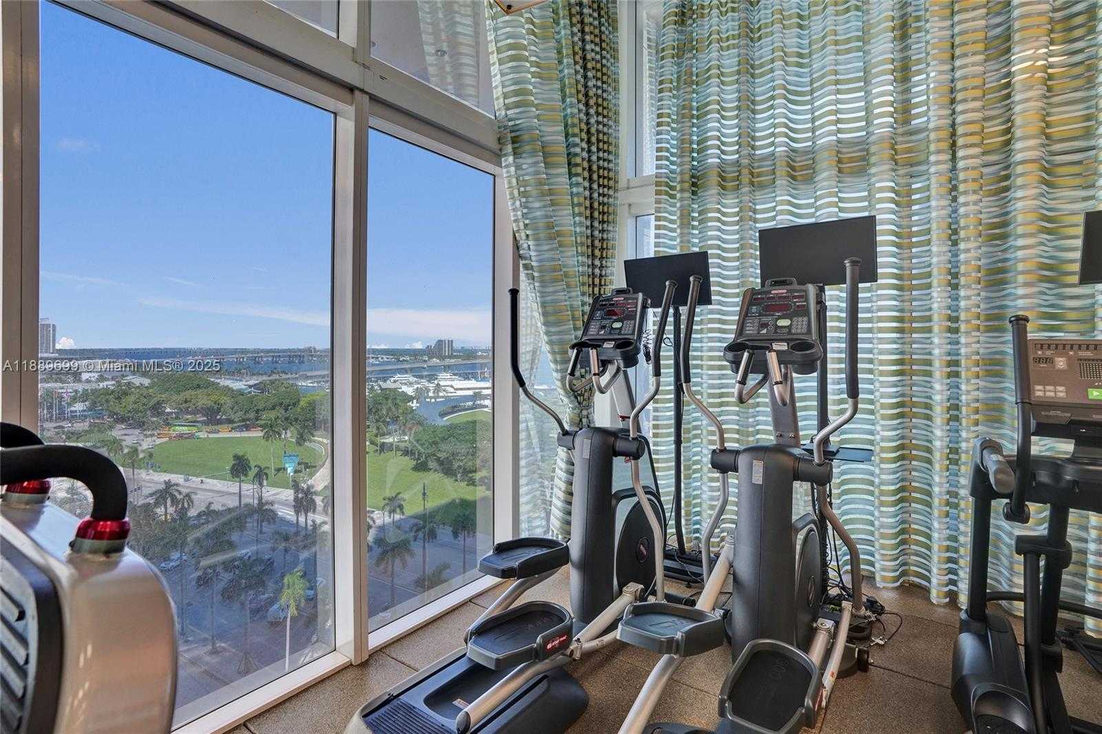 Small Image of 50 BISCAYNE BLVD #3908, Miami Number 22