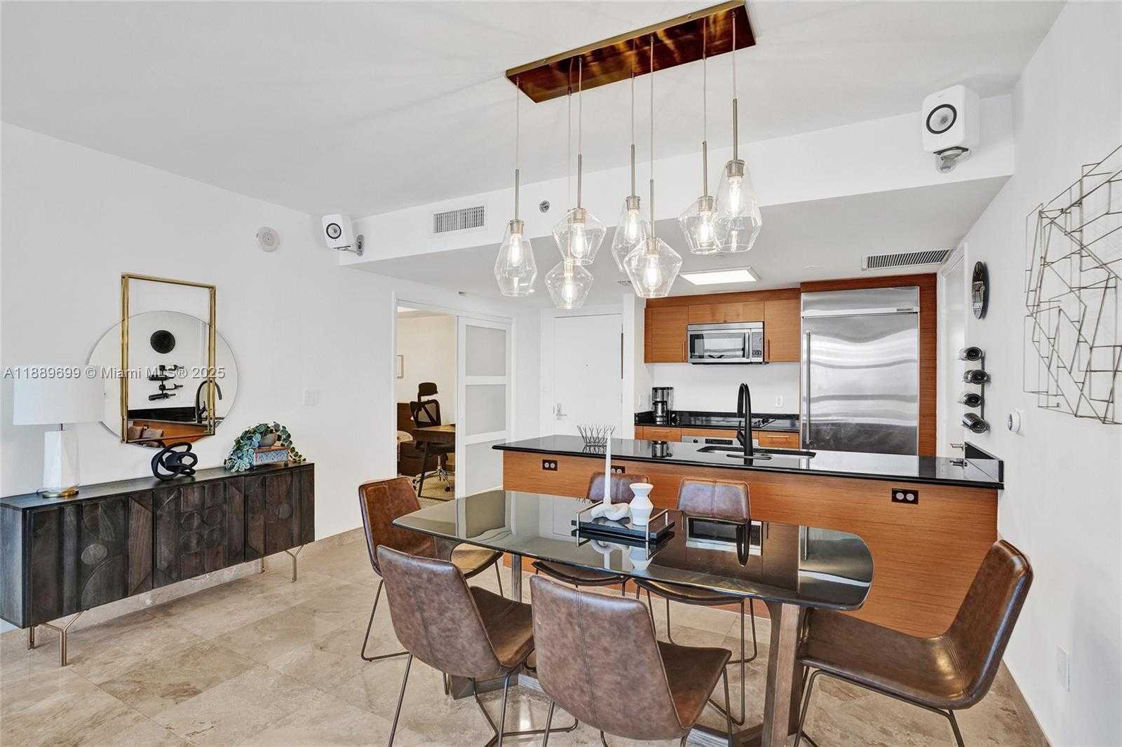 Small Image of 50 BISCAYNE BLVD #3908, Miami Number 7