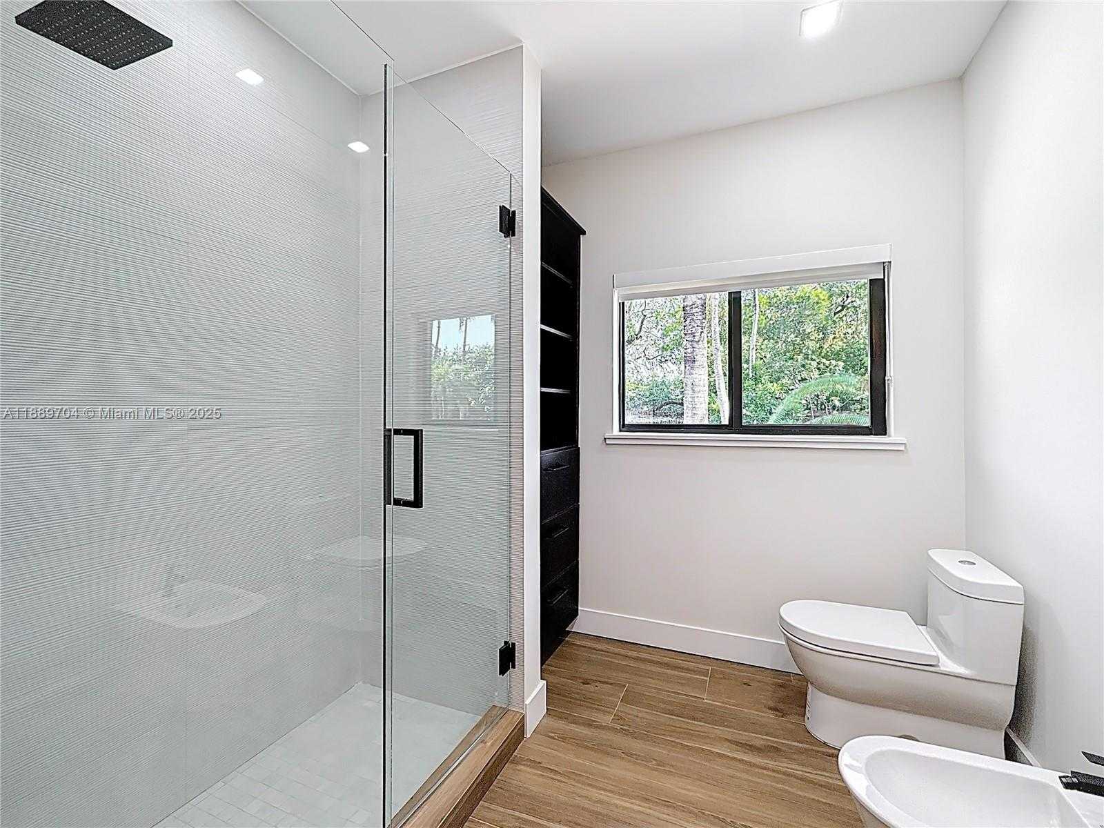 Small Image of 9700 SOUTH WEST 136TH ST, Miami Number 5