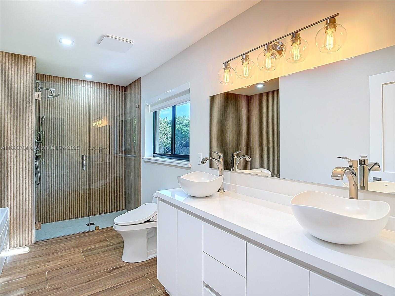 Small Image of 9700 SOUTH WEST 136TH ST, Miami Number 9