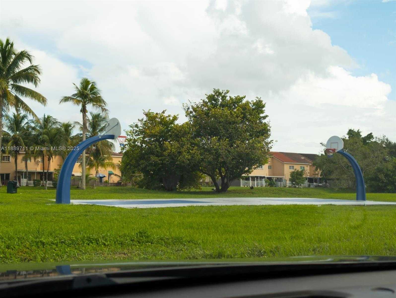 Small Image of Miami Number 24