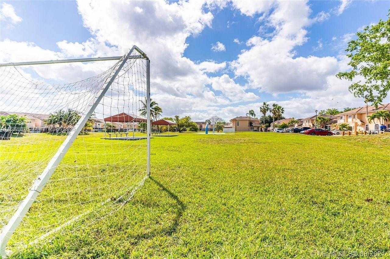 Small Image of Miami Number 27