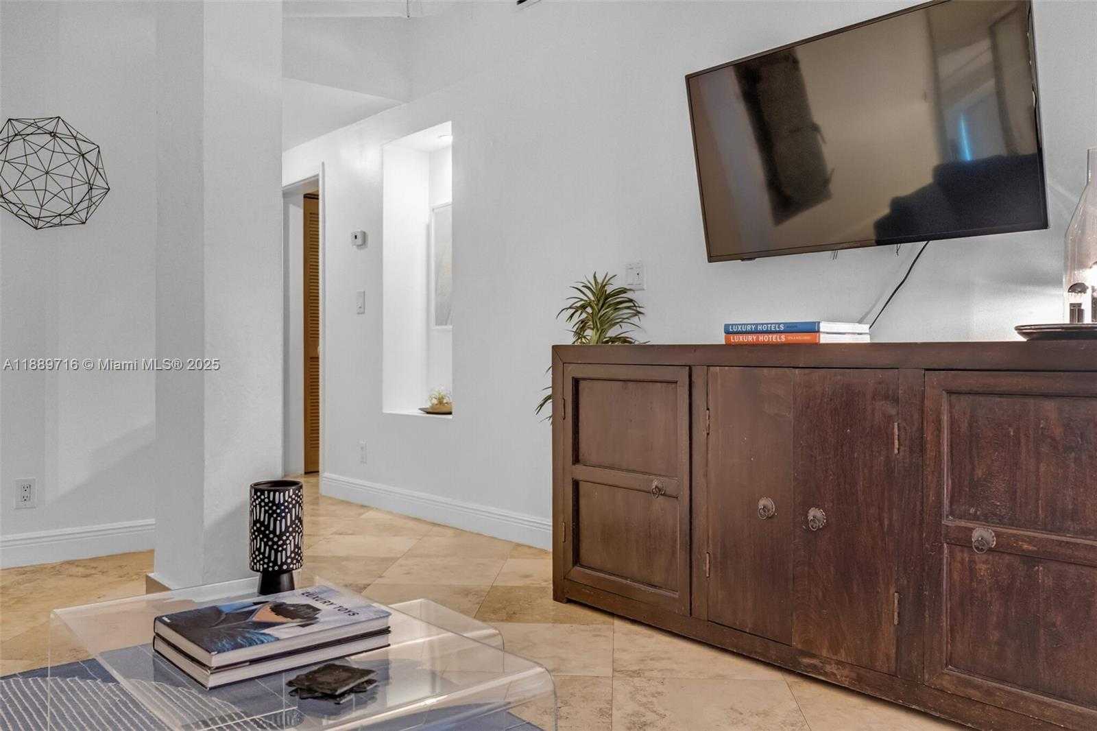 Small Image of 5781 BISCAYNE BLVD #PH-3, Miami Number 29