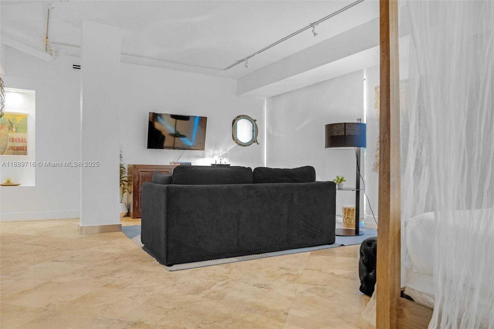 Small Image of 5781 BISCAYNE BLVD #PH-3, Miami Number 32