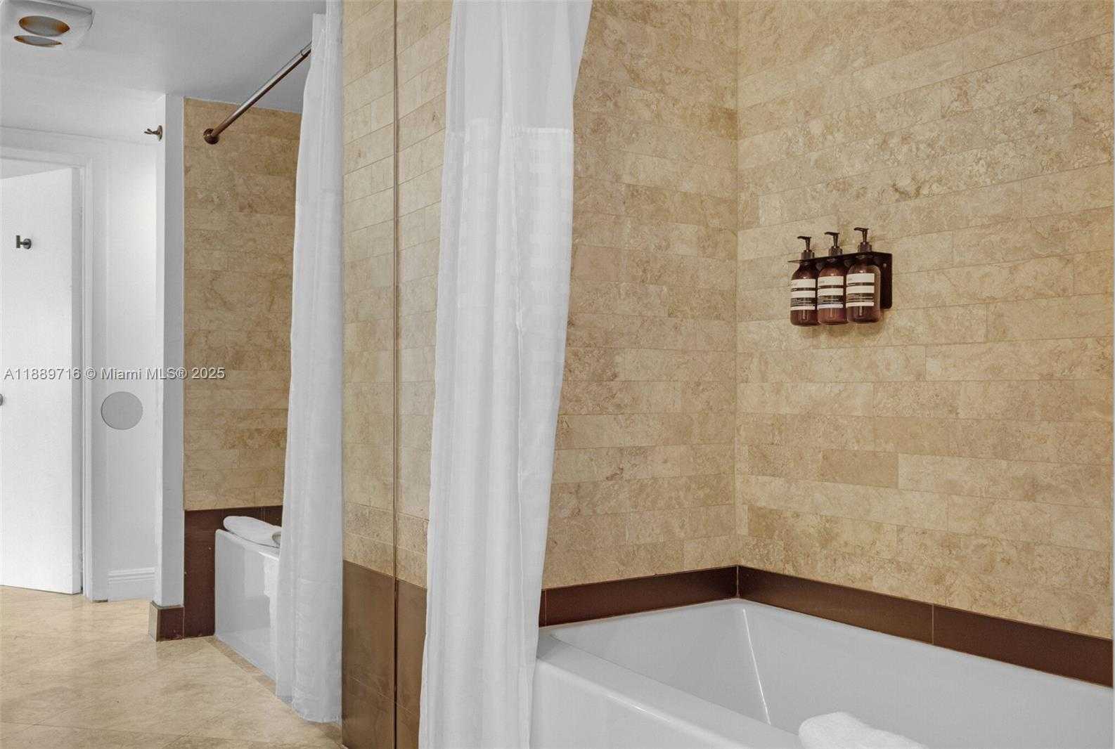 Small Image of 5781 BISCAYNE BLVD #PH-3, Miami Number 37