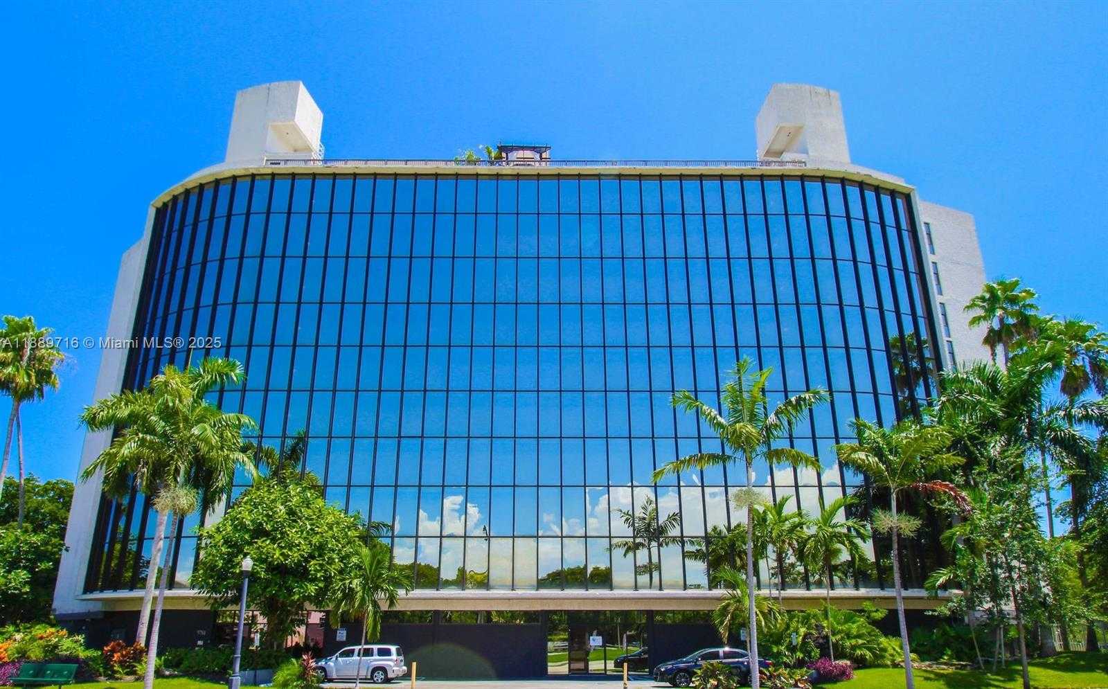 Small Image of 5781 BISCAYNE BLVD #PH-3, Miami Number 9