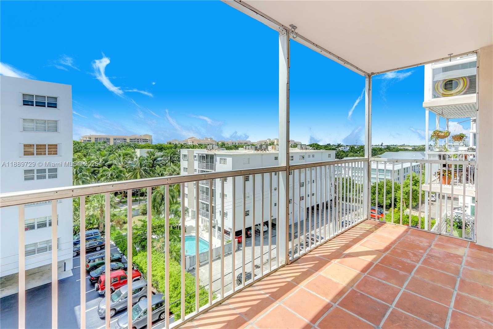 Small Image of 550 OCEAN DR #6F, Key Biscayne Number 21