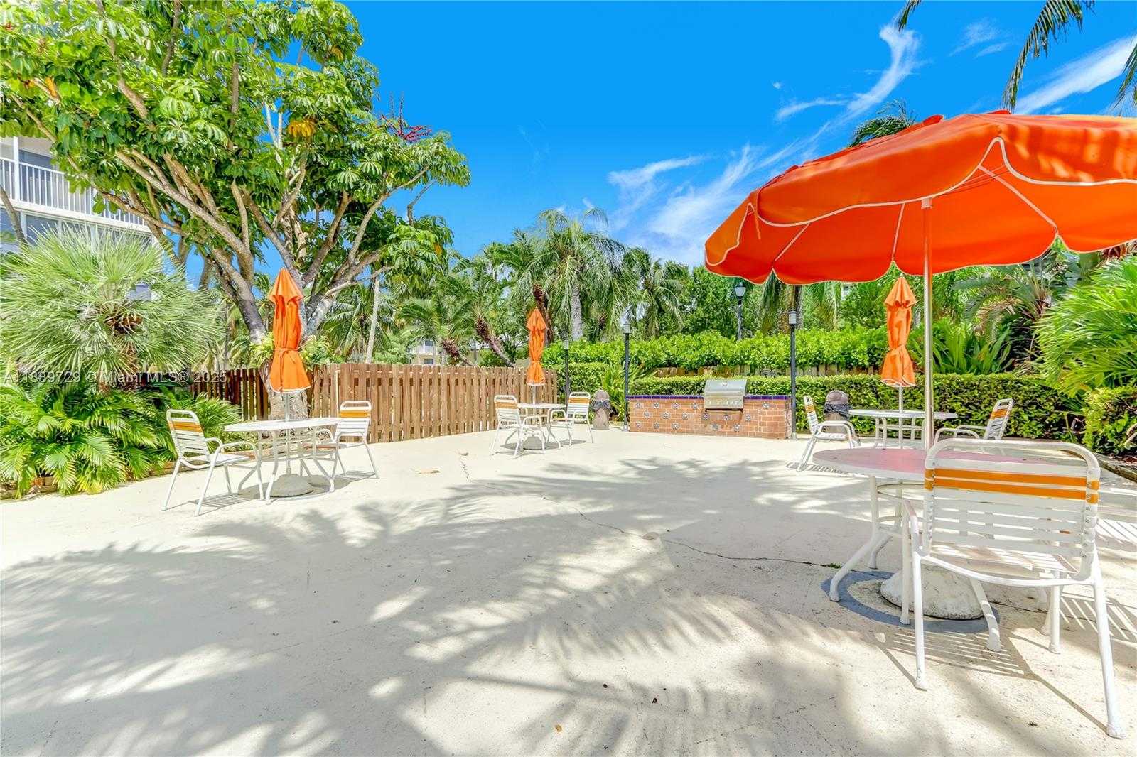 Small Image of 550 OCEAN DR #6F, Key Biscayne Number 26