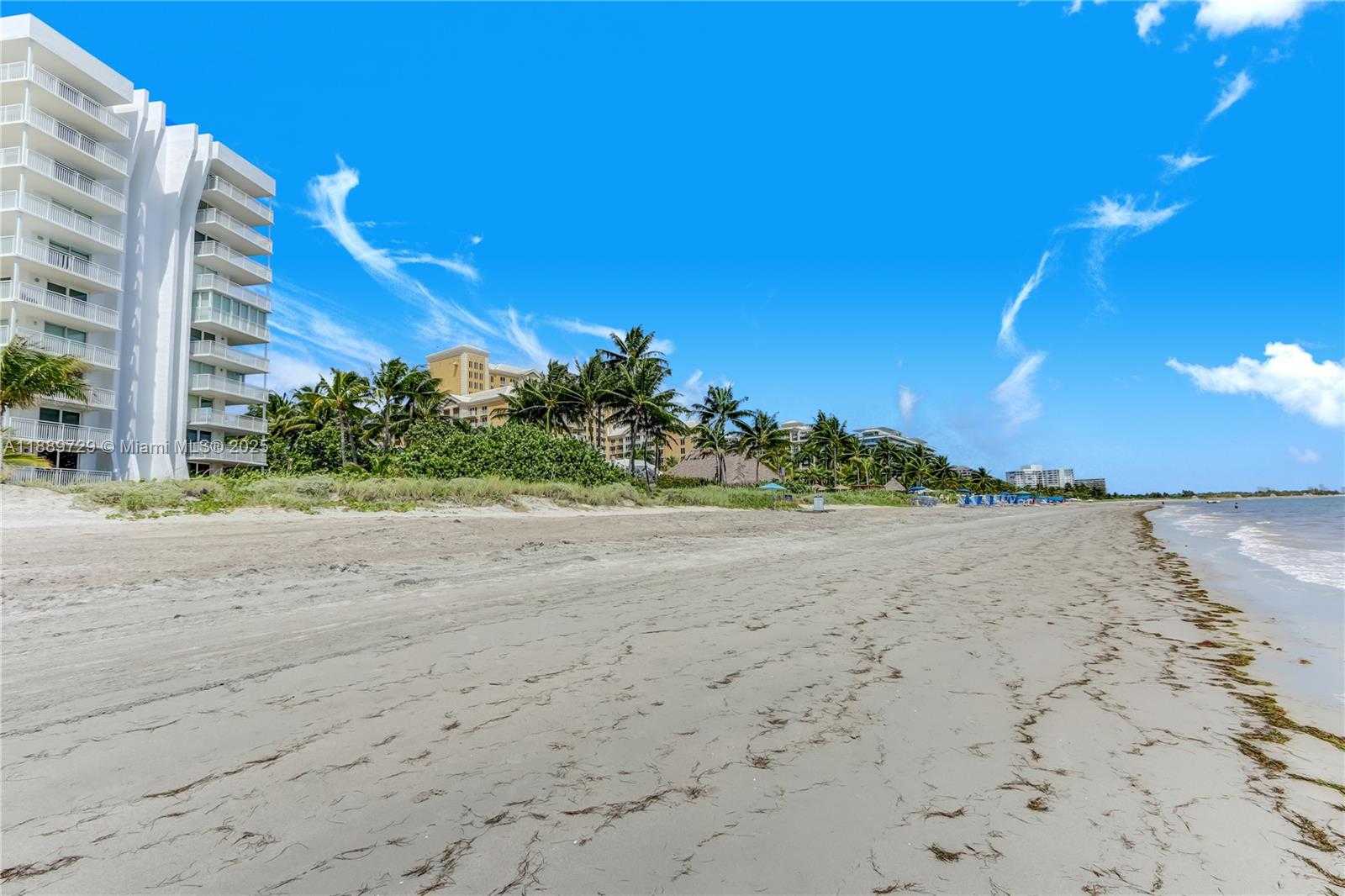 Small Image of 550 OCEAN DR #6F, Key Biscayne Number 28