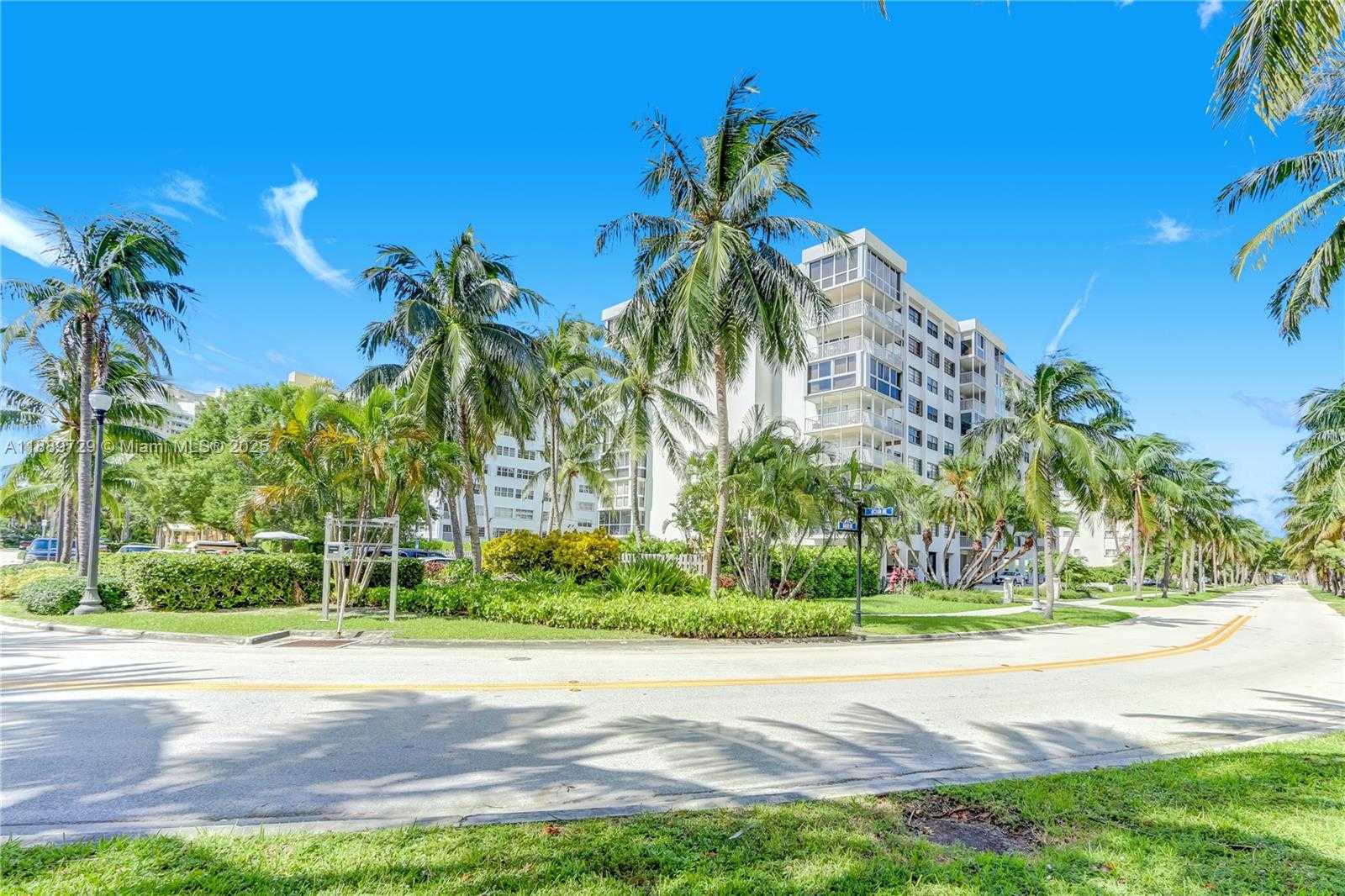 Small Image of 550 OCEAN DR #6F, Key Biscayne Number 29