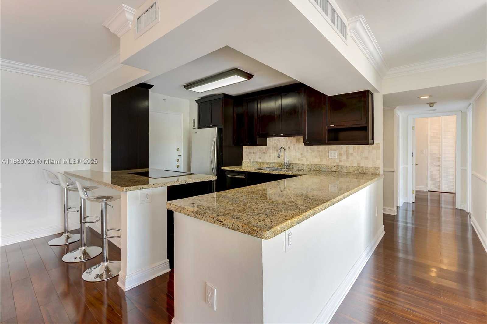 Small Image of 550 OCEAN DR #6F, Key Biscayne Number 7