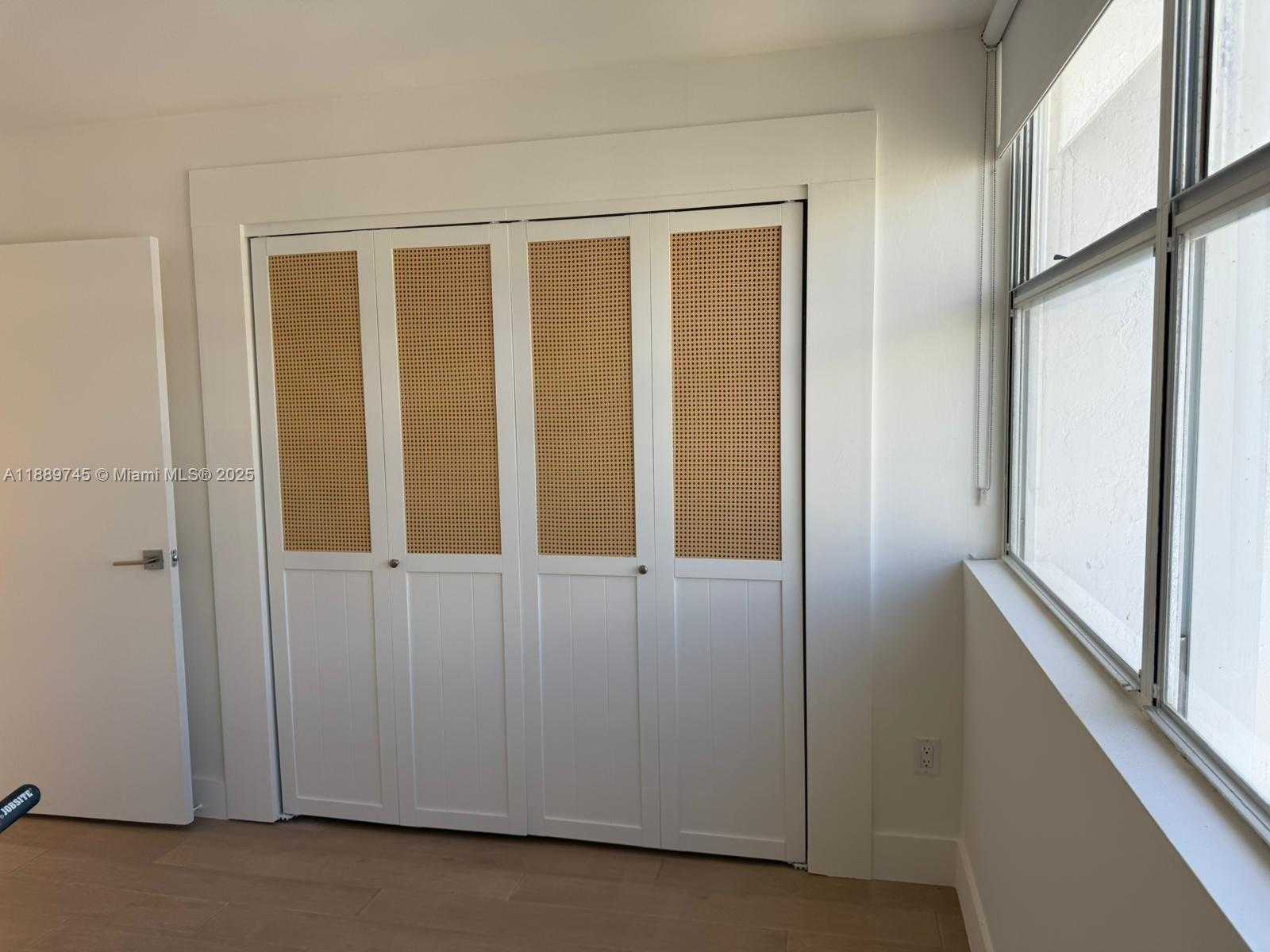 Small Image of 1420 BRICKELL BAY DR #1203A, Miami Number 20