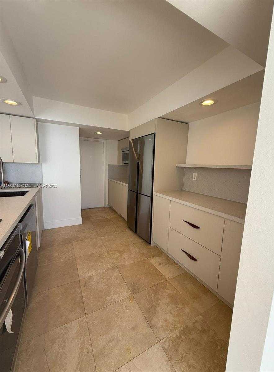 Small Image of 1420 BRICKELL BAY DR #1203A, Miami Number 21