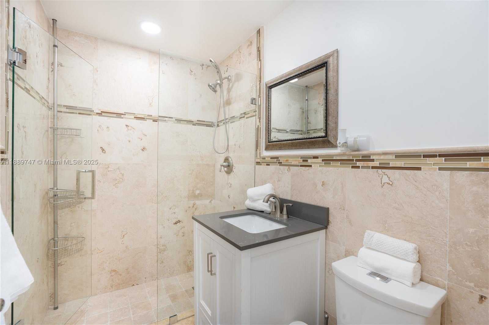 Small Image of 6390 PLUNKETT ST, Hollywood Number 20