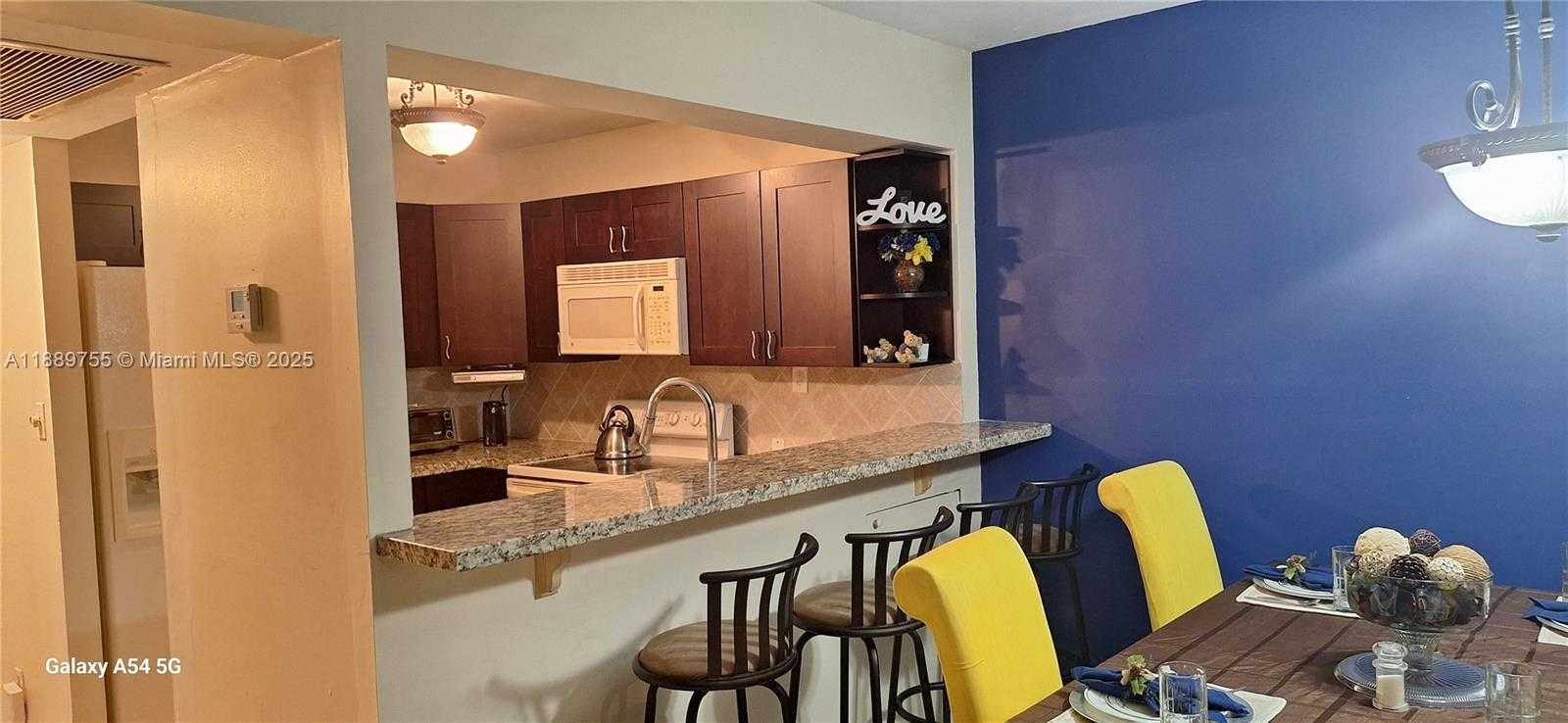 Small Image of 5835 WASHINGTON ST #49, Hollywood Number 4