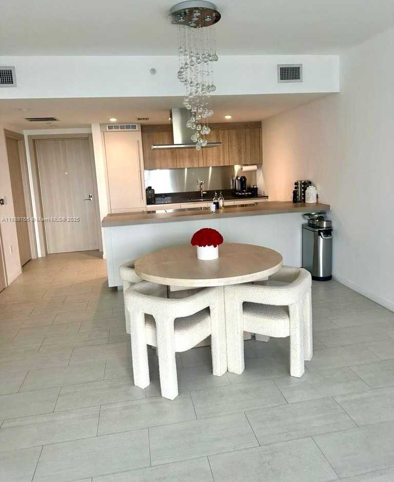 Small Image of 1000 BRICKELL PLZ #2310, Miami Number 2