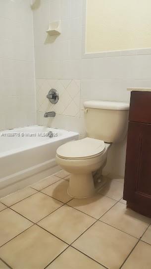 Small Image of 7279 WEST 24 AVE #243, Hialeah Gardens Number 8
