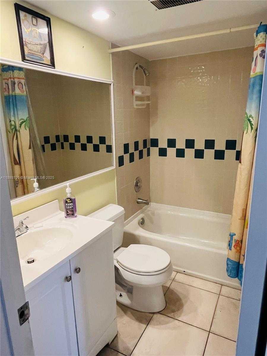 Small Image of 202 WEST CANAL DR, Key Largo Number 16