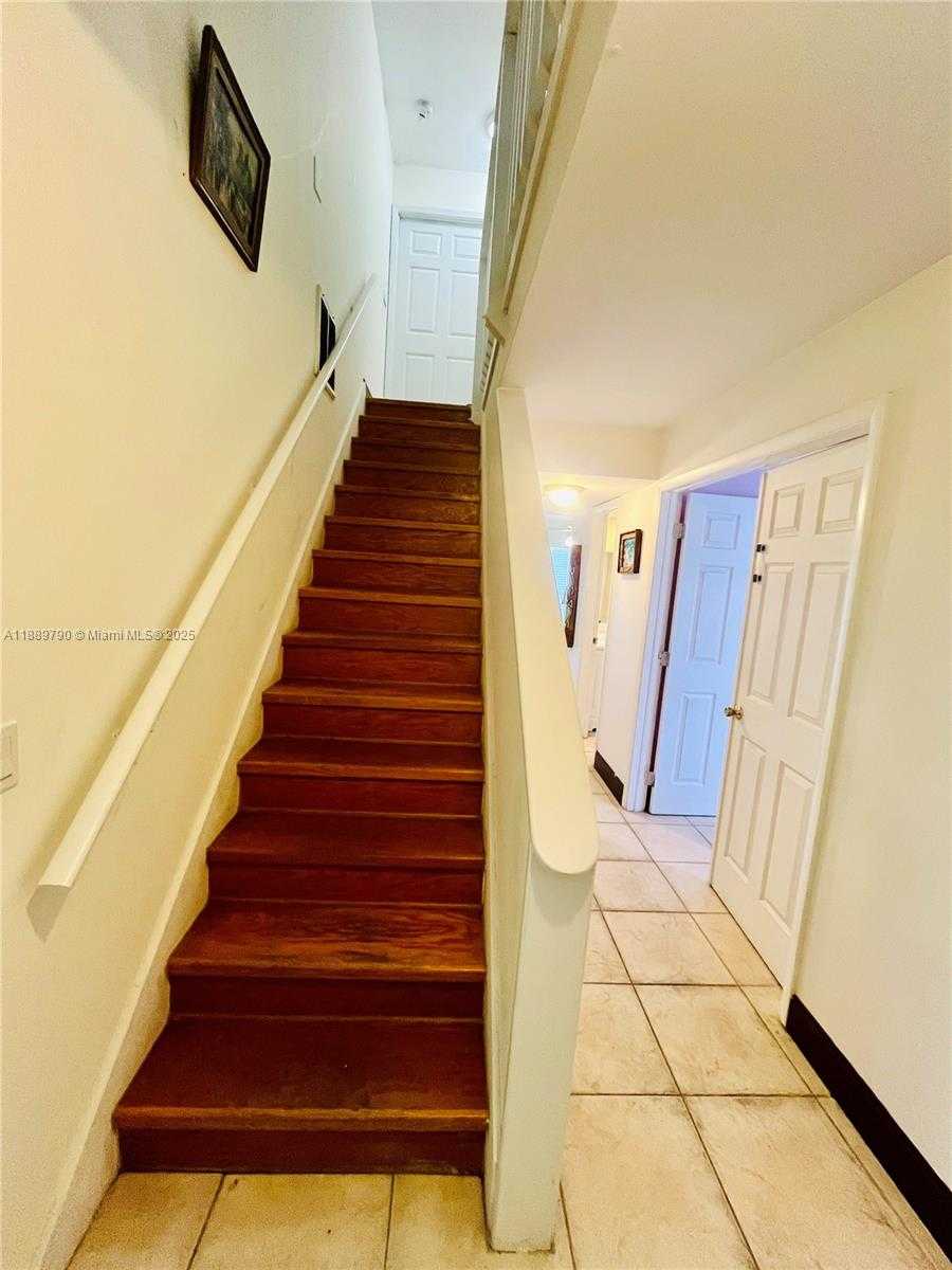 Small Image of 202 WEST CANAL DR, Key Largo Number 21