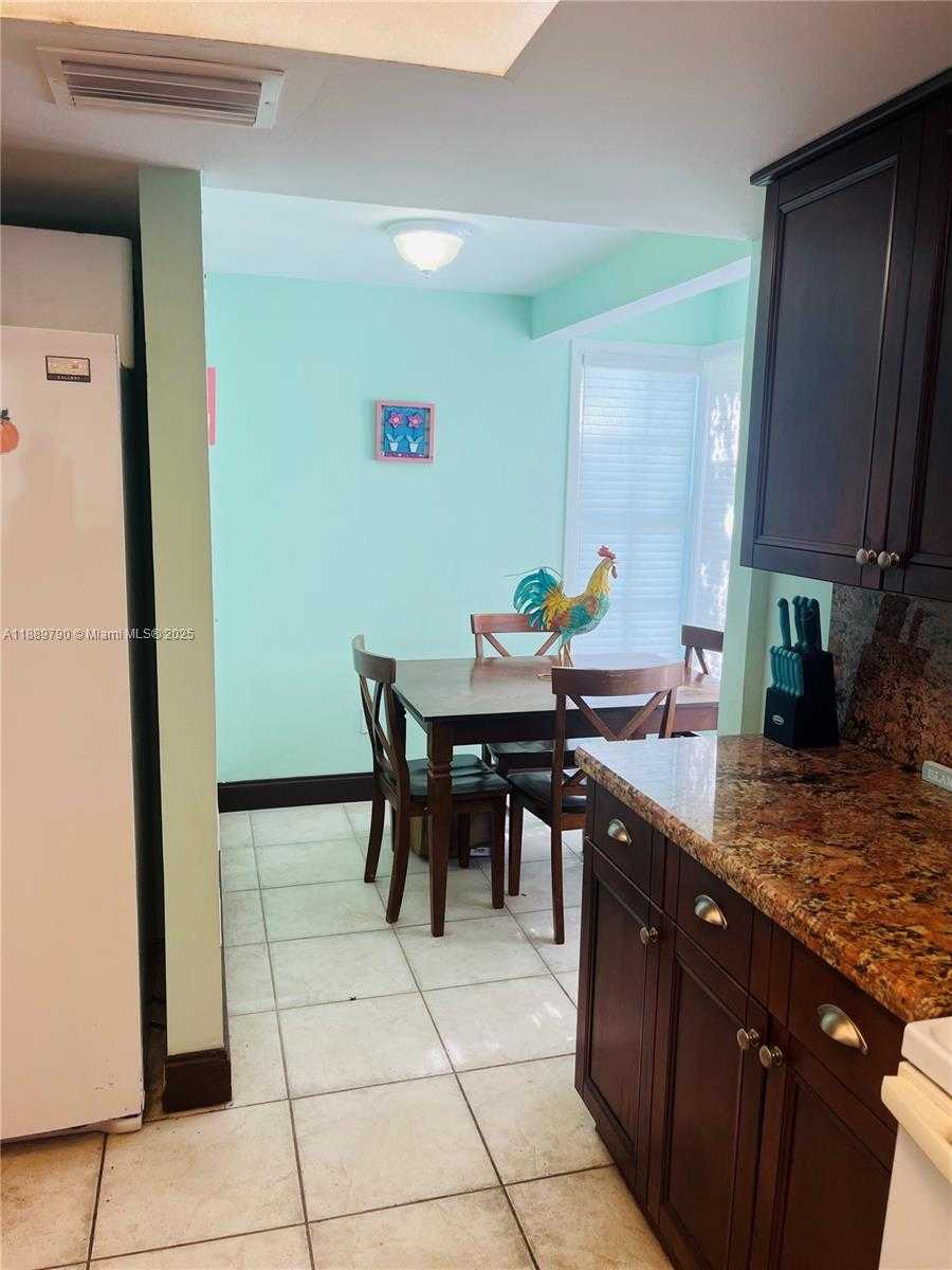 Small Image of 202 WEST CANAL DR, Key Largo Number 9