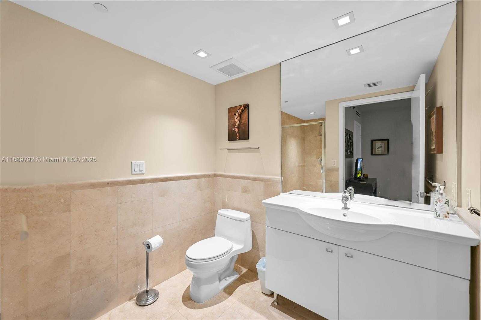 Small Image of 1850 SOUTH OCEAN DR #4001, Hallandale Beach Number 14