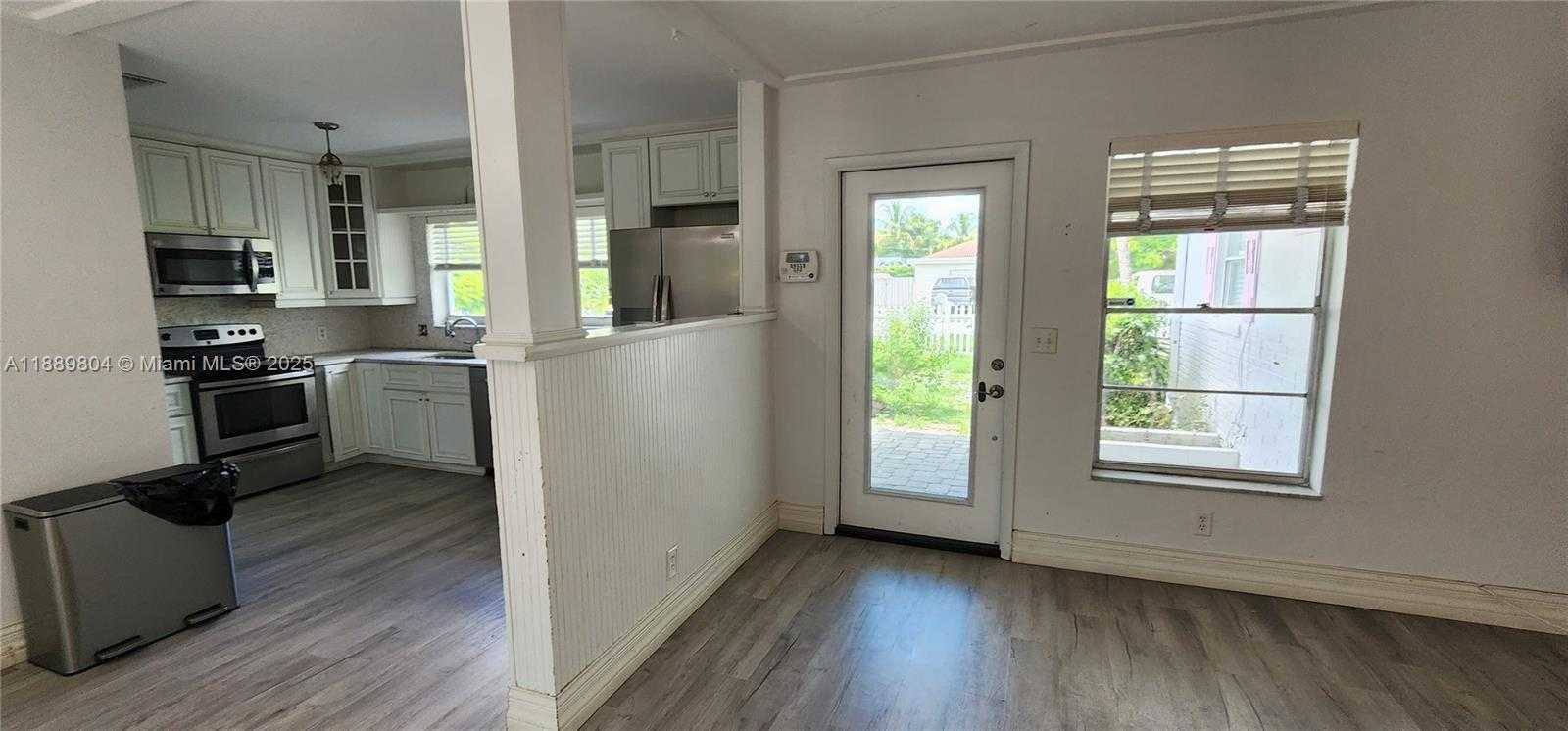 Small Image of 200 NORTH WEST 9TH ST, Boca Raton Number 10