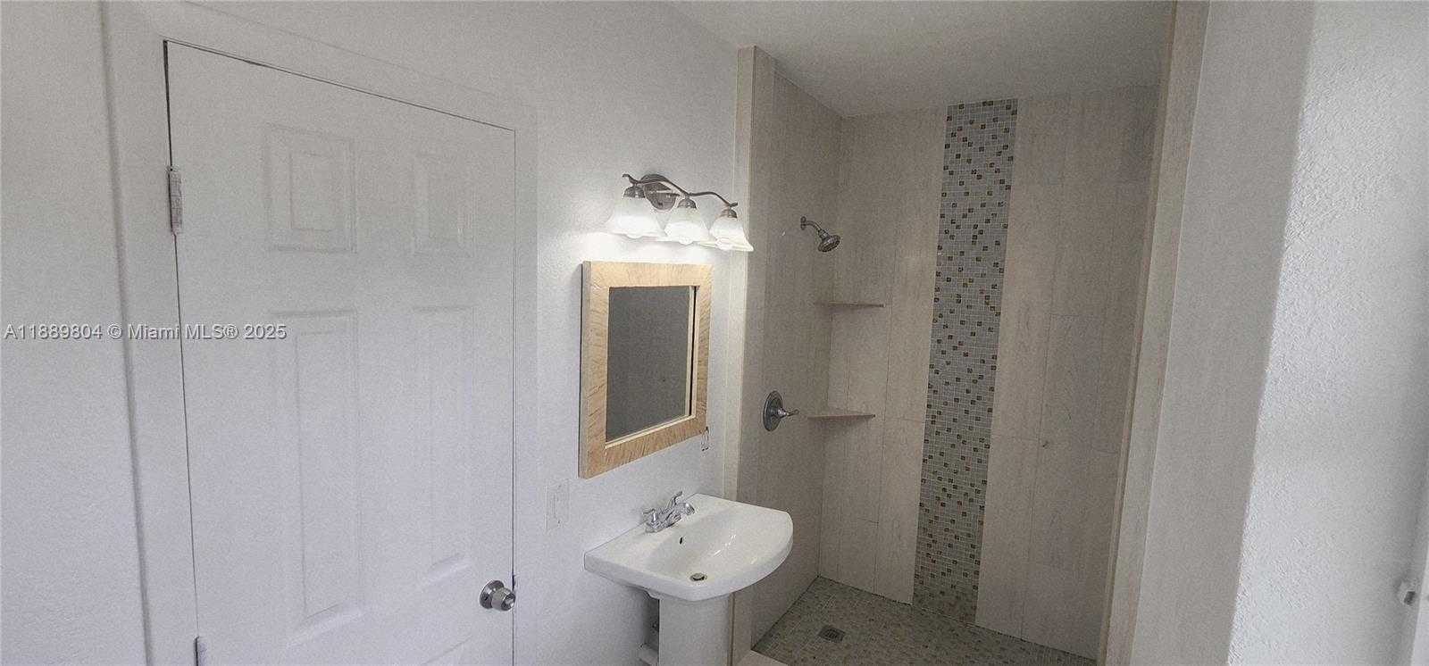 Small Image of 200 NORTH WEST 9TH ST, Boca Raton Number 31