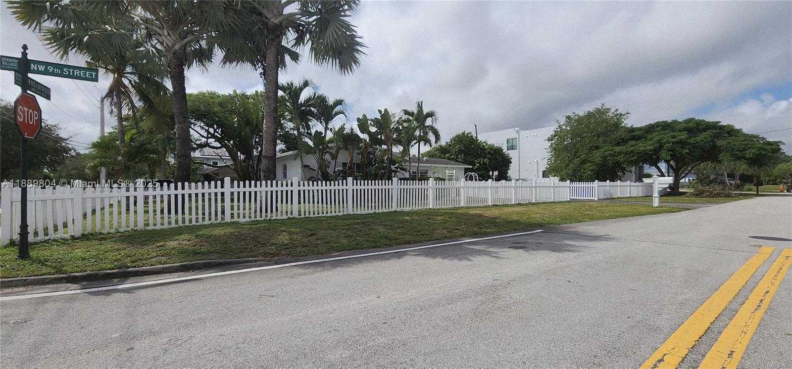 Small Image of 200 NORTH WEST 9TH ST, Boca Raton Number 51