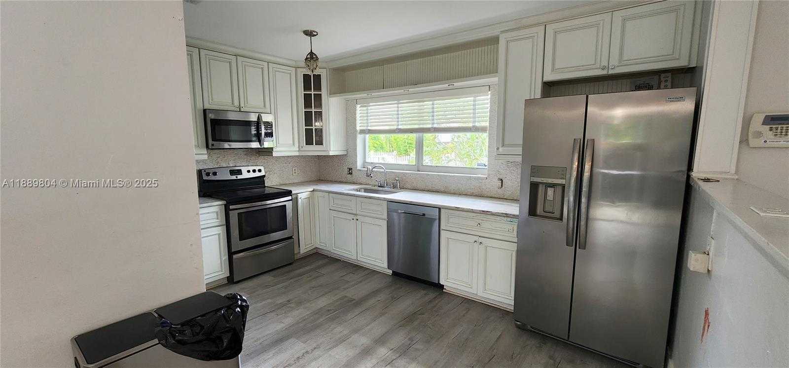 Small Image of 200 NORTH WEST 9TH ST, Boca Raton Number 6