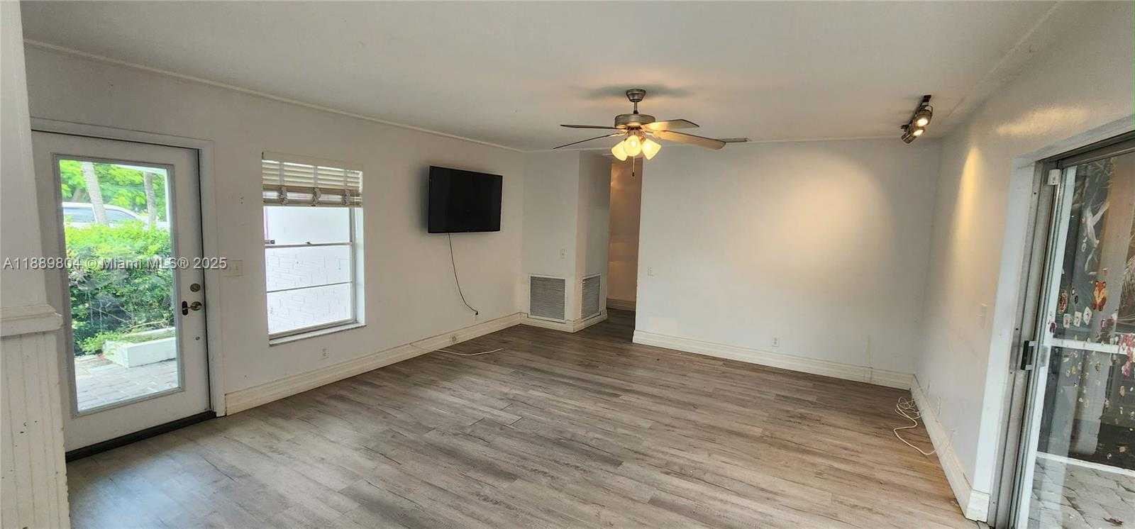 Small Image of 200 NORTH WEST 9TH ST, Boca Raton Number 7