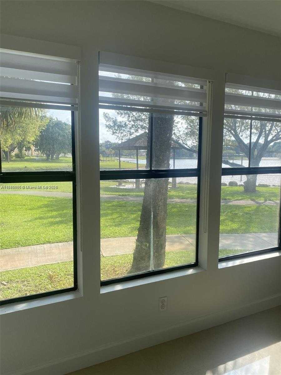 Small Image of 10691 SOUTH WEST 155TH PL #1509, Miami Number 6