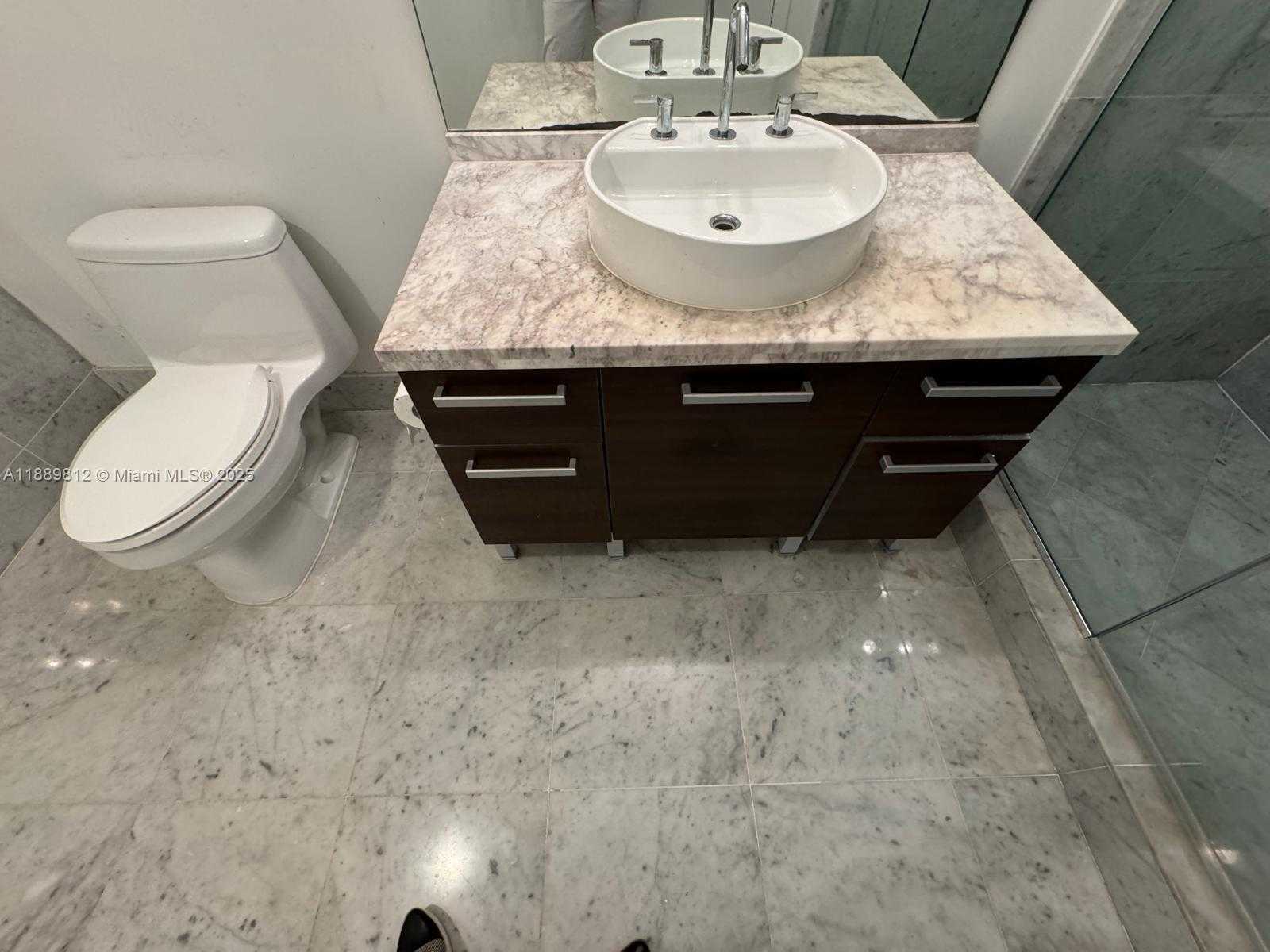 Small Image of 244 BISCAYNE BLVD #2105, Miami Number 15