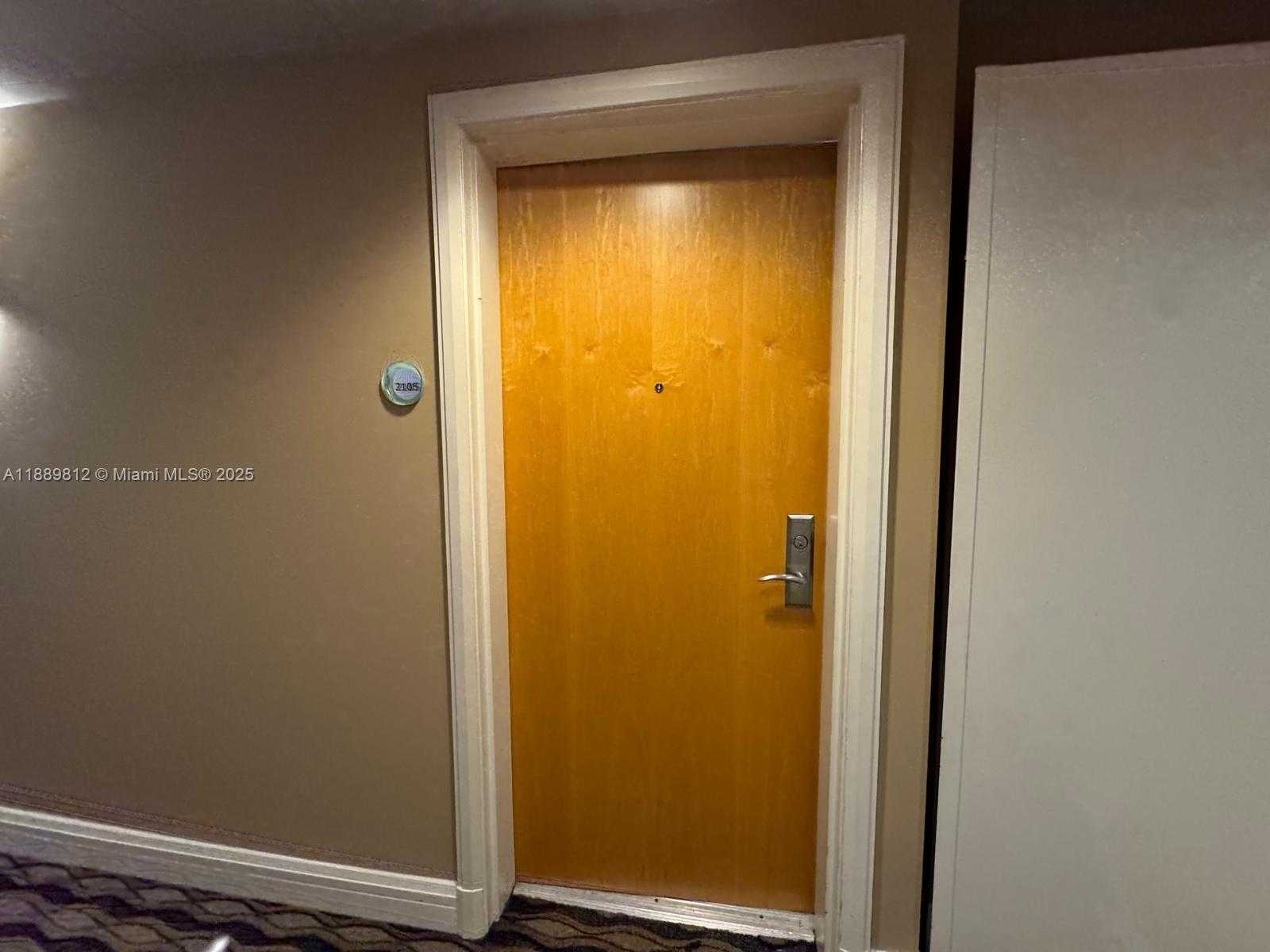 Small Image of 244 BISCAYNE BLVD #2105, Miami Number 3